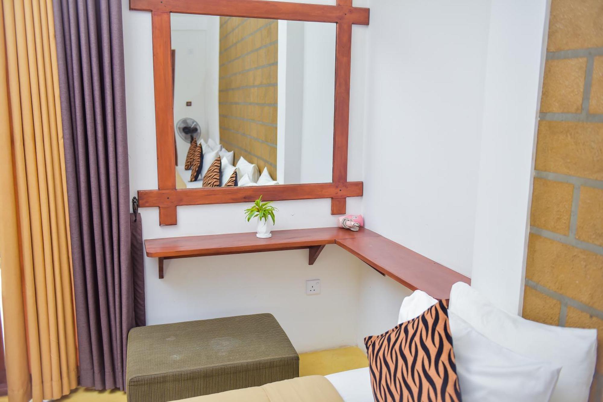 The Residence Ella Luaran gambar